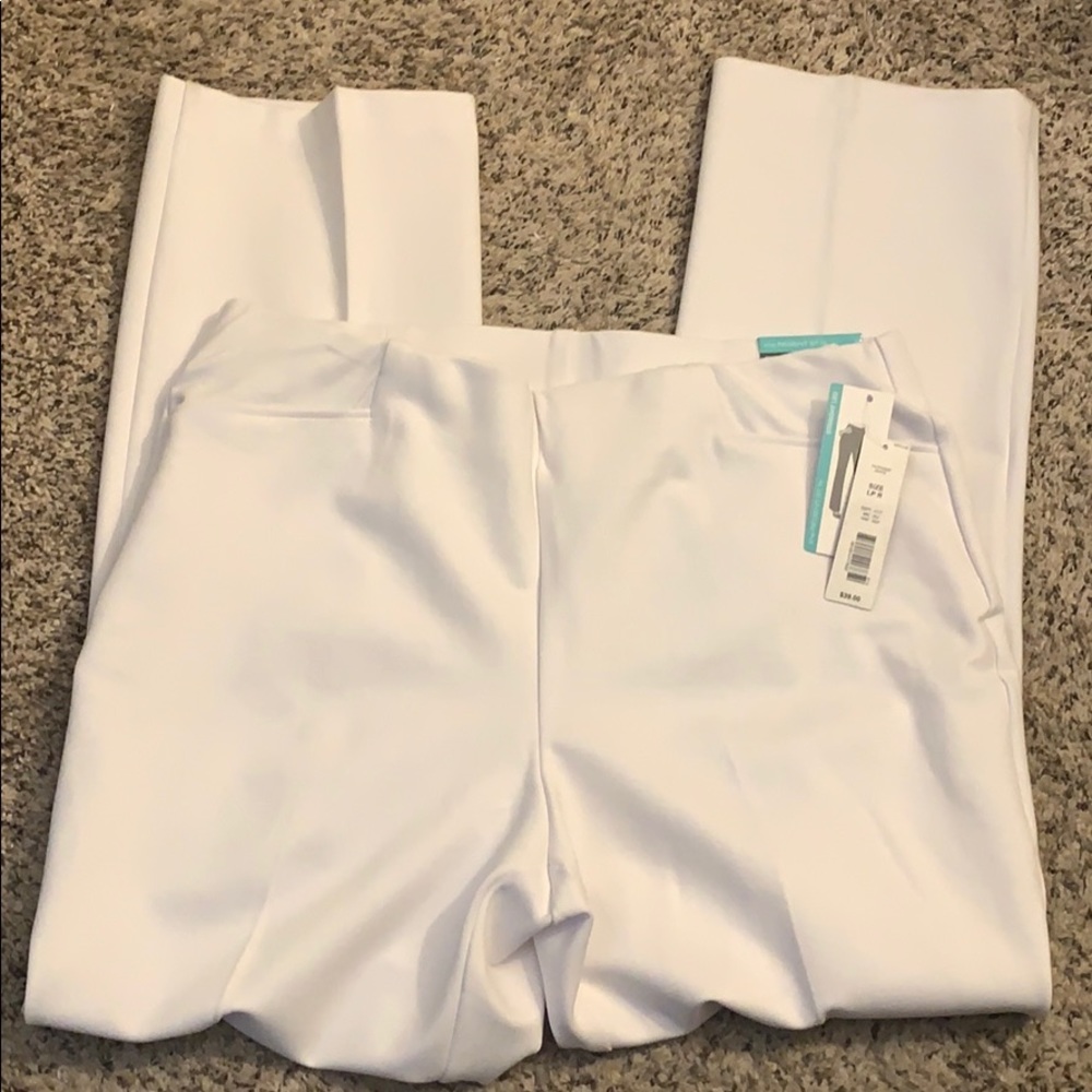 INVESTMENTS PETITES. WOMEN. PANTS